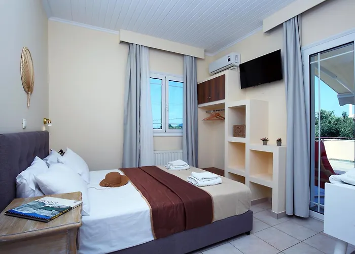 Avra Apartahotel