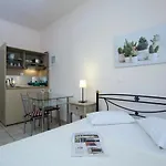 Avra Aparthotel Kalligoni