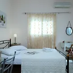 Aparthotel Avra