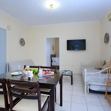 Hotel apartamentowy Avra