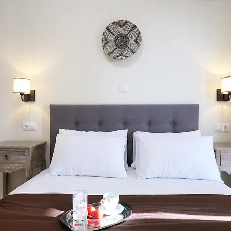 Avra Lejlighedshotel 3*