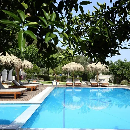 Lejlighedshotel Avra 3*