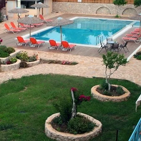Aparthotel Avra 3*