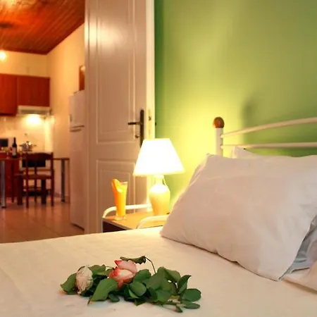 Lejlighedshotel Avra 3*