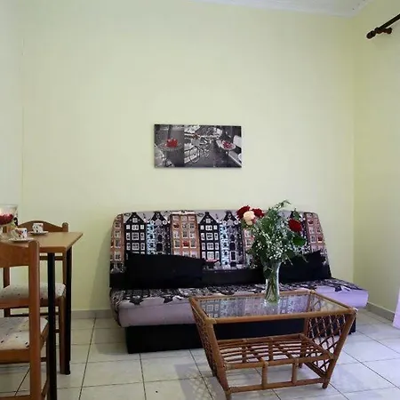 Aparthotel Avra 2*