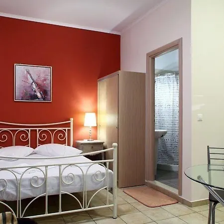 Lejlighedshotel Avra 3*