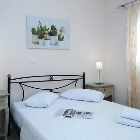 Avra Lejlighedshotel 3*