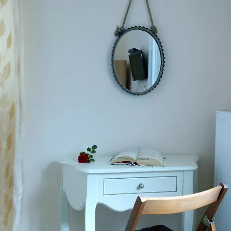Apartmanhotel Avra 3*
