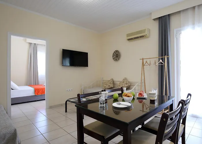 Avra Apart-hotel 3*